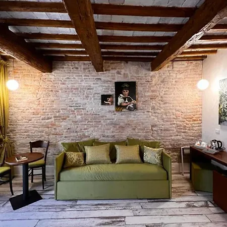 Hotel Dimora Storica Lo Svevo