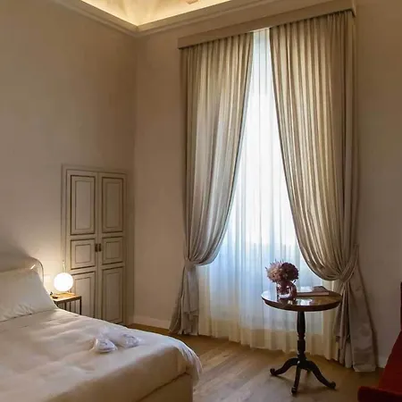 酒店 Dimora Storica Lo Svevo