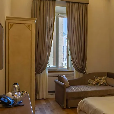 Dimora Storica Lo Svevo 酒店 耶西